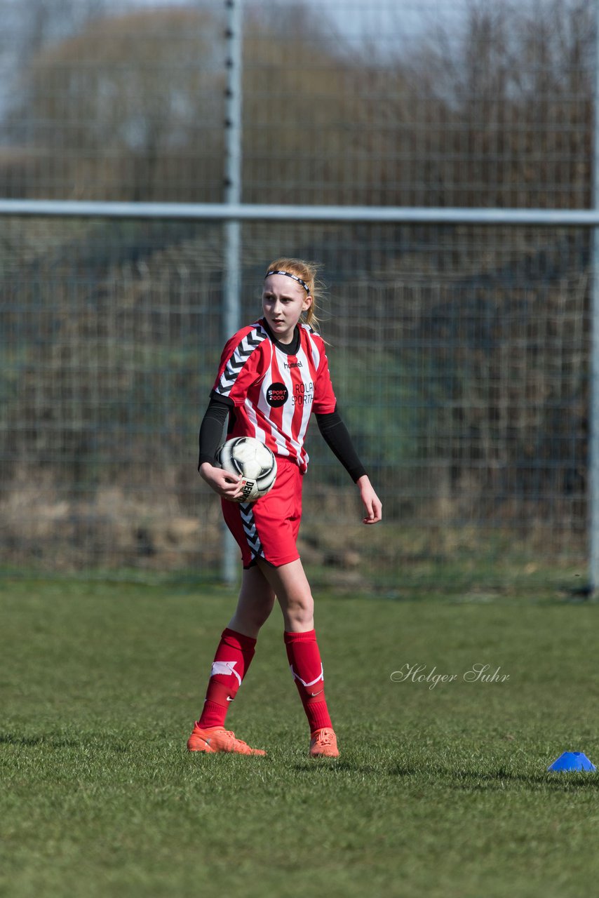 Bild 54 - C-Juniorinnen TSV Zarpen - TuS Tensfeld : Ergebnis: 2:1